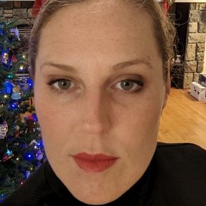 Meet your Posher, Danica